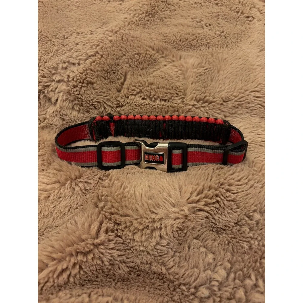 KONG Red Black Paracord Reflective Dog Collar and Padded Handle Leash Set large